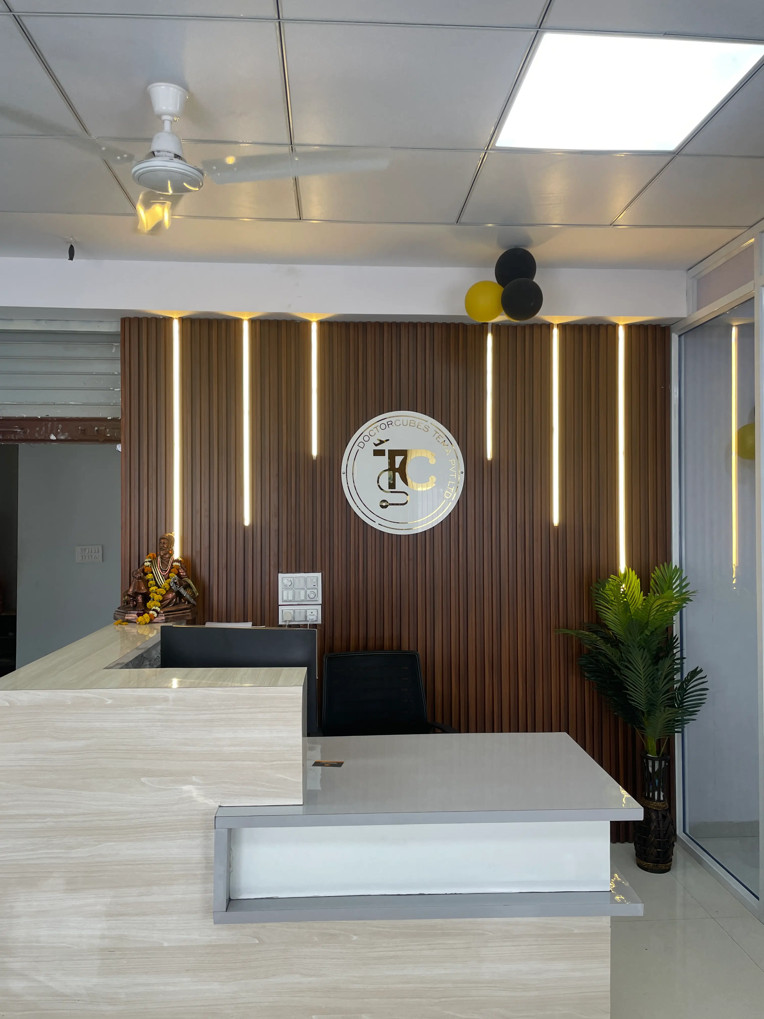 DoctorCubes Office
